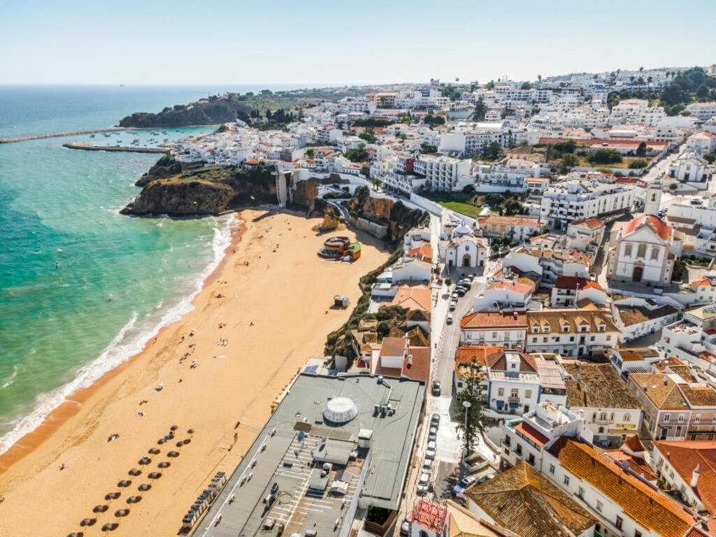 New! Perfect With Swimming Pool Albufeira